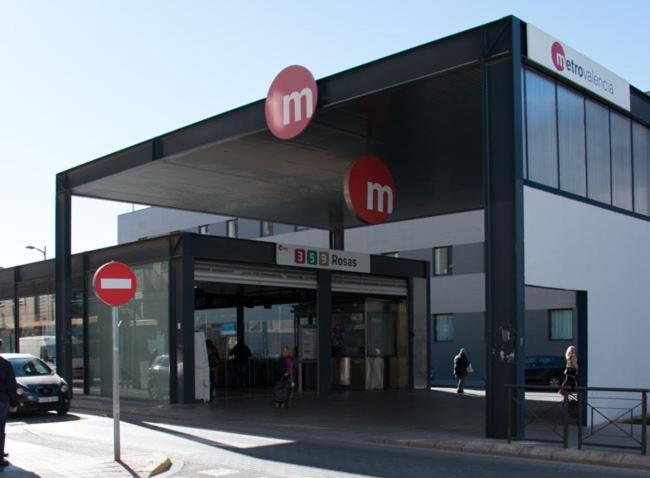Pension A&E Манисес Экстерьер фото